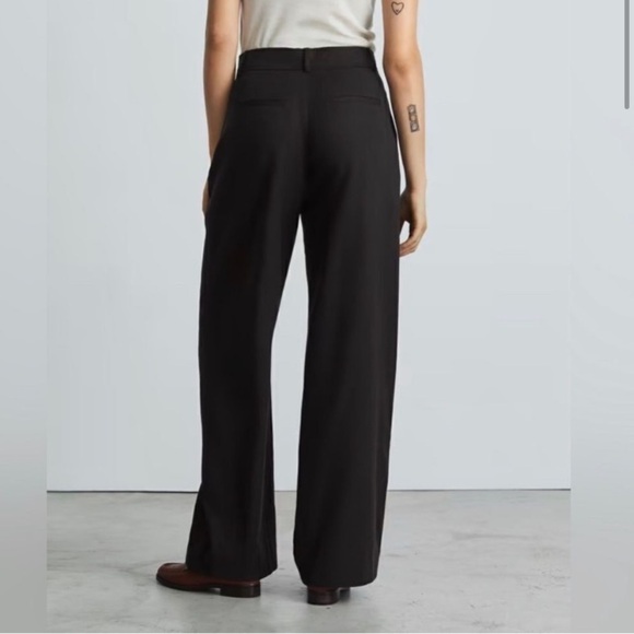 Everlane The Way High Drape Pant. Black, 12 short, high rise, wide leg, pleats. - Picture 2 of 10